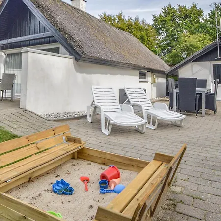 Vakantiehuis Mollehusvej Xi *